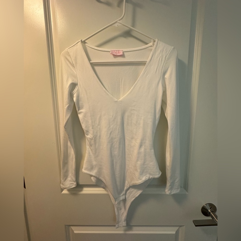 White long sleeve bodysuit